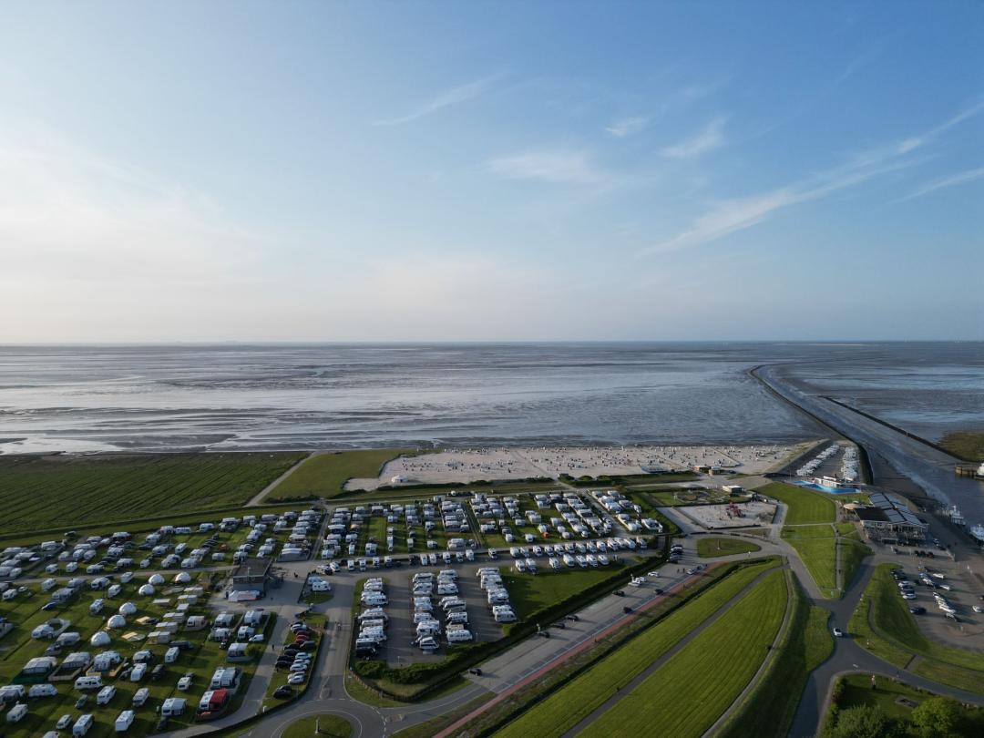 Wohnmobil-Wochenende für 2 Personen in Harlesiel inkl. Strandkorb 
