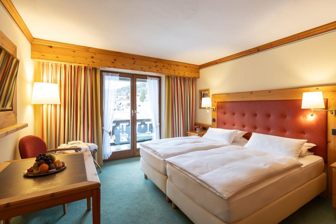 Gutschein für 3 Nächte im großzügigen Alpen Chalet für 2 Personen im Parkhotel Wallgau