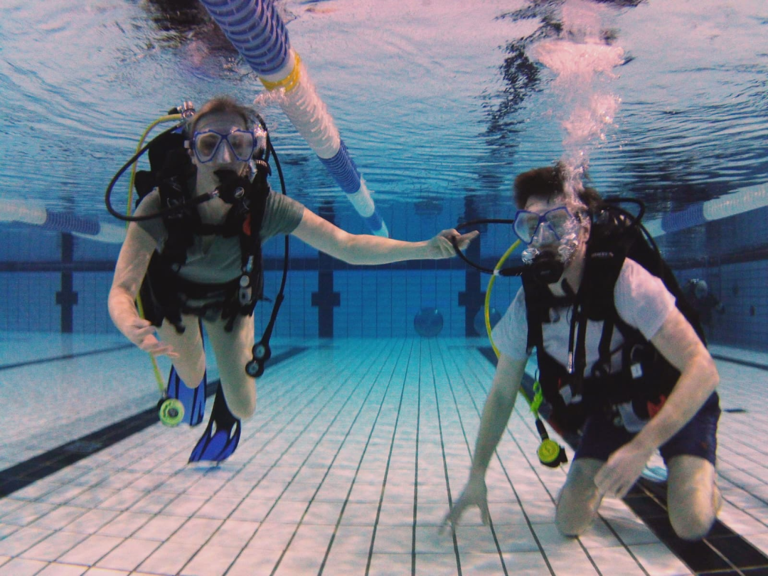 Schnuppertauchen im Pool - Try Scuba