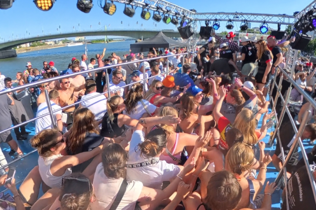 Mallorca-Partyboot 27.06.2026 - Inselfieber auf dem Rhein für 2 Pers.
