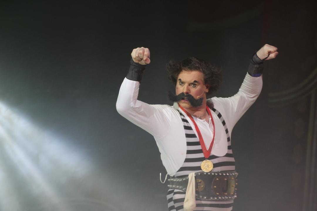 Ticketgutschein im Wert von € 100,- für die neue Show des Weihnachtscircus Düsseldorf