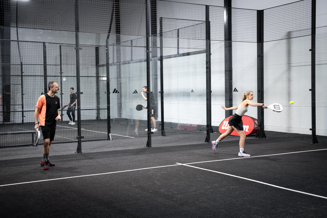 Wertgutschein für 1 Std. Padel-Spaß im Kineto Padel Club Moers für 1 Person