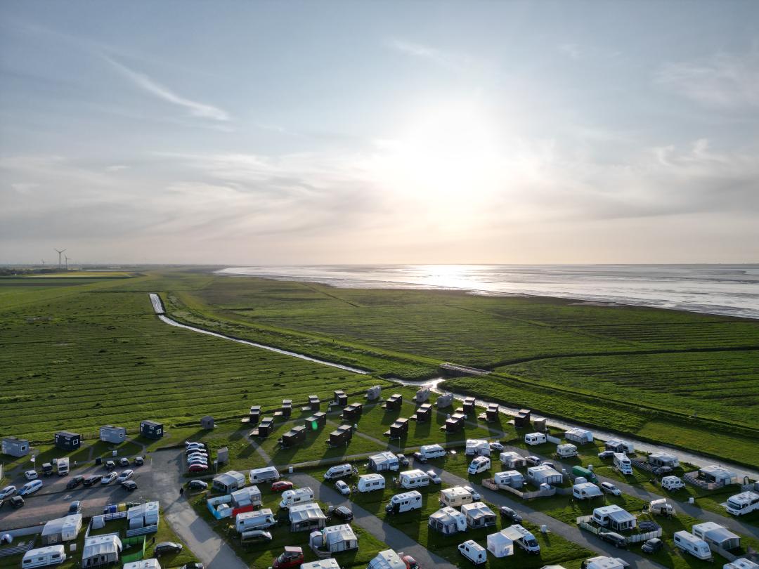 Familienwoche in Harlesiel für 2 Erw. + Kinder – Camping, Nordsee & Entspannung für Groß und Klein