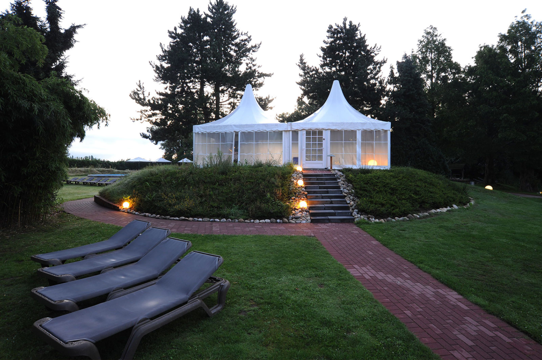 Tageskarte 2 Personen im Return Saunapark Brüggen inkl. Wellnesseinheit