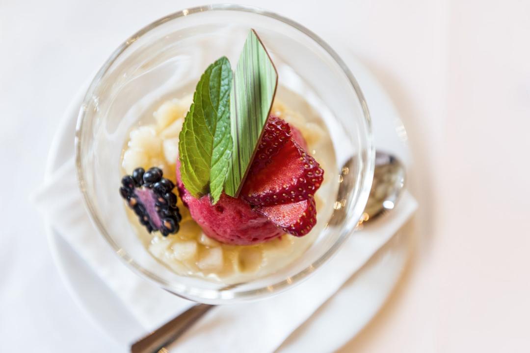 Gutschein für 3 Nächte im großzügigen Alpen Chalet für 2 Personen im Parkhotel Wallgau