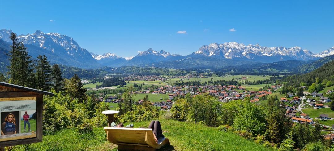 Gutschein für 3 Nächte im großzügigen Alpen Chalet für 2 Personen im Parkhotel Wallgau