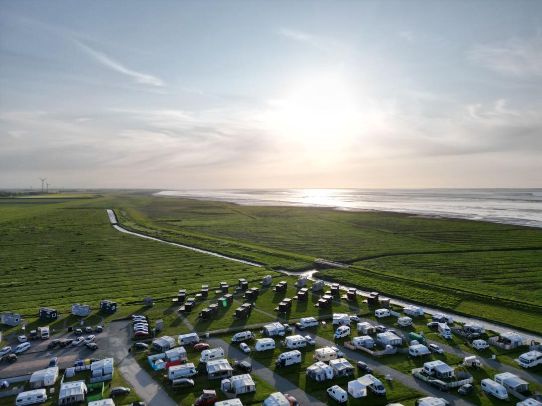 Wohnmobil-Wochenende für 2 Personen in Harlesiel inkl. Strandkorb 